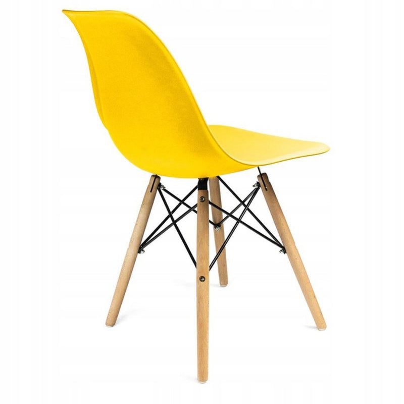 Трапезен стол в скандинавски стил от пп. жълт